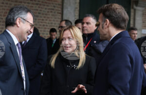 Лидерите на Германия, Италия и Франция по време на срещата на върха на ЕС в Алден Бизен в Белгия на 12 февруари