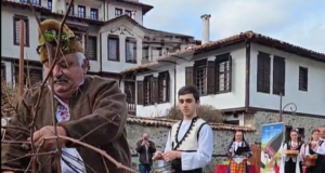 Бутикови изби и домашни винопроизводители представиха реколтата си на традиционния празник „Трифониада“ в Златоград