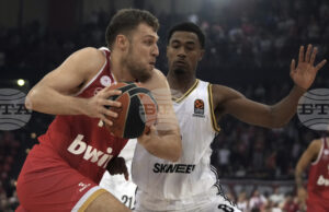 Българската баскетболна звезда Александър Везенков стана най-полезен играч в Евролигата за месец януари