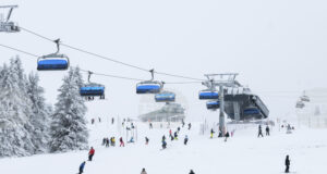 В ЕС са произведени 4,4 милиона чифта ски и дъски за сноуборд през 2024 г., отчете Евростат по повод зимната олимпиада