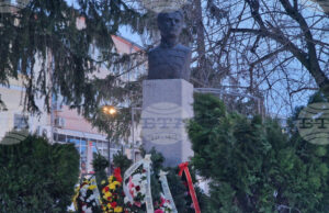 В Исперих почетоха паметта на Васил Левски с поклонение, рецитал и поднасяне на цветя