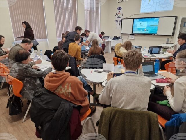 В Перник близо 29 млади физици се борят за възможността да представят страната ни на турнир в Швейцария