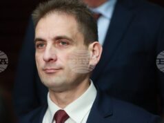 В служебния кабинет искаме да видим експерти и професионалисти, които не са свързани с партиите на статуквото, каза Севим Али от АПС В служебния кабинет искаме да видим експерти и професионалисти, които не са свързани с партиите на статуквото, каза Севим Али от АПС