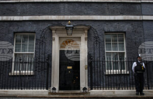 Великобритания призова Израел да отмени решението си за разширяване на контрола над Западния бряг