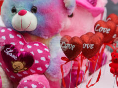 Внимателният избор на подаръци може да ограничи отпадъците, казват експерти по случай Свети Валентин