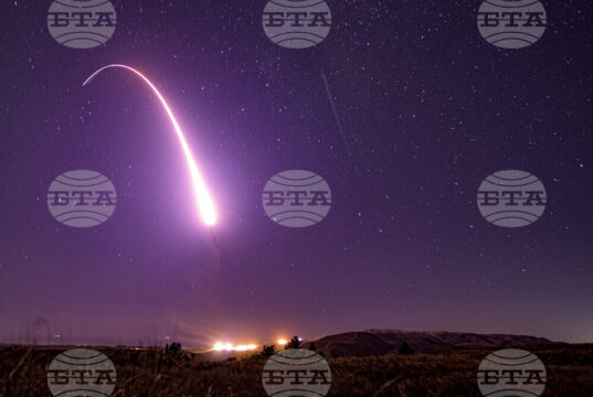 Възраждане на ядрените тестове: сигнал за нова Студена война Тестово изстрелване на американска междуконтинентална балистична ракета "Минитмън 3" от полигон в щата Калифорния.