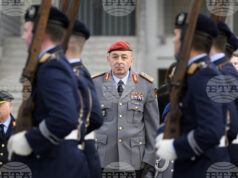 Генералният инспектор на германските въоръжени сили ген. Карстен Бройер