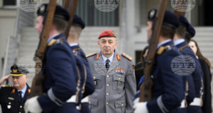 Генералният инспектор на германските въоръжени сили ген. Карстен Бройер