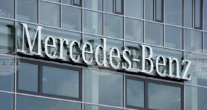 Главният изпълнителен директор на „Мерцедес-Бенц“ Ола Калениус заяви, че германия се движи в грешна посока в последните "10 до 15 години“