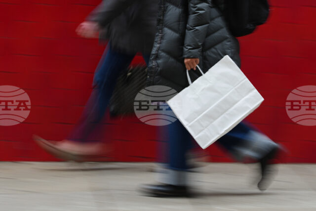 Годишната инфлация в еврозоната се забавя през януари, сочат експресни данни на Евростат