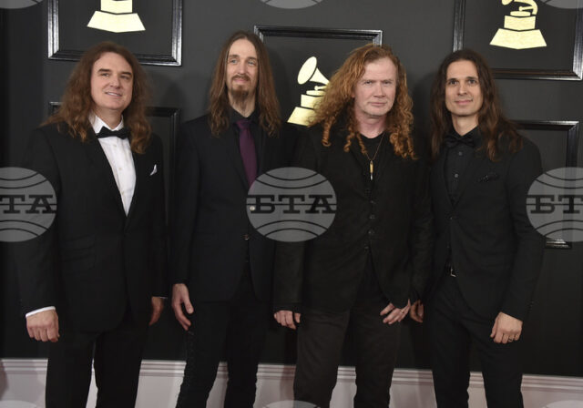 Групата „Мегадет“ за първи път оглави класацията на „Билборд" за албуми