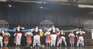 Ден 110
                                                                                                Български и аржентински фолклорни състави изнесоха концерт в аржентинския град Комодоро Ривадавия