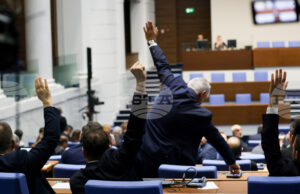 Депутатите излязоха в нова почивка заради липса на кворум