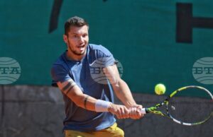 Диан Недев отпадна на полуфиналите на двойки на турнир по тенис в САЩ