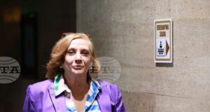 Държавата не може да функционира без бюджет - удължен или нов, каза Искра Михайлова от „ДПС - Ново начало"