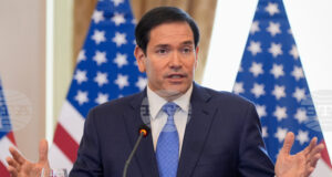 Държавният секретар на САЩ Марко Рубио приветства "посоката", по която пое Сирия въпреки препятствията