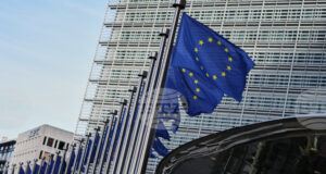 ЕС включи островите Търкс и Кайкос и Виетнам в европейския черен списък на данъчните убежища