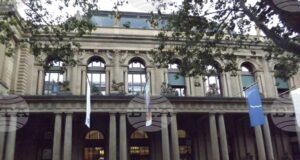 Европейските борси започнаха деня на червено, „Еърбъс“ натежа на индексите