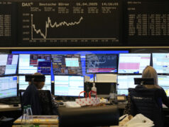 Европейските борси затвориха низходящo в реакция на новите мита на Тръмп