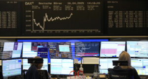 Европейските борси затвориха низходящo в реакция на новите мита на Тръмп