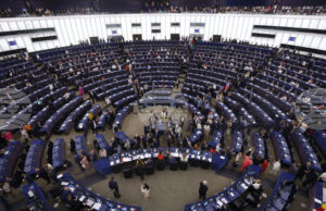 Европейският парламент ще обсъди отношенията със САЩ, войната в Украйна, отбраната и социалните предизвикателства в ЕС