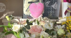 Една двойка е решила да сключи брак на Св. Валентин в Ловеч, според търговци розите не са поскъпнали за празника