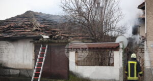 Жена е загинала, а двама души са пострадали при пожари в страната през изминалото денонощие