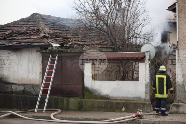 Жена е загинала, а двама души са пострадали при пожари в страната през изминалото денонощие