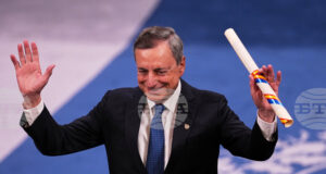 За да се превърне в глобална сила, Европа трябва да се федерализира, заяви Марио Драги