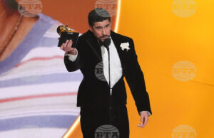 За първи път в историята: Испаноезичен албум печели „Грами“ за албум на годината Бед Бъни влезе в историята с „Грами“ за албум на годината