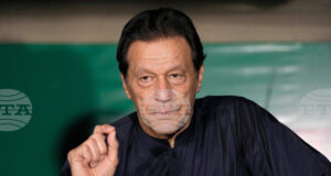 Излежаващият присъда бивш премиер на Пакистан Имран Хан ще получи медицинско лечение след частична загуба на зрението