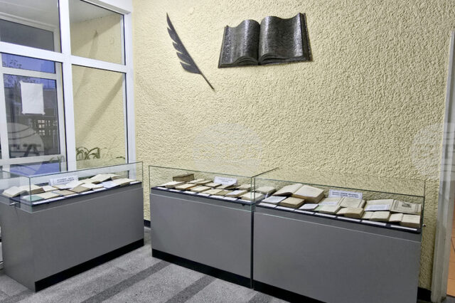 Изложба на старопечатни книги беше открита в Общинската библиотека „Марин Дринов“ в Панагюрище