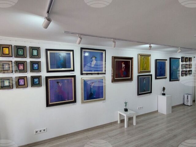 Изложбата „Усещане за жена“ представя ловешкият художник Владимир Киров