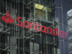 Испанската банка „Сантандер“ очаква 1 млрд. евро положителен годишен ефект от инвестиции в изкуствен интелект Испанската банка „Сантандер“ очаква 1 млрд. евро положителен годишен ефект от инвестиции в изкуствен интелект