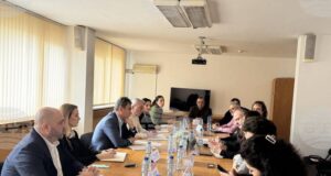 КЗК включва пазара на плодове и зеленчуци в секторния анализ на храните