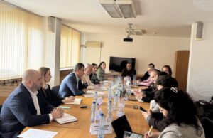 КЗК включва пазара на плодове и зеленчуци в секторния анализ на храните