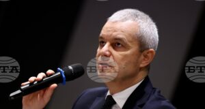 Не виждам как ще се случи на практика, коментира Костадин Костадинов предложението на ГЕРБ – СДС за възможност за избор на служебен премиер