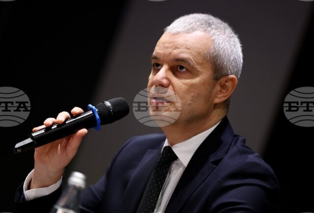 Не виждам как ще се случи на практика, коментира Костадин Костадинов предложението на ГЕРБ – СДС за възможност за избор на служебен премиер