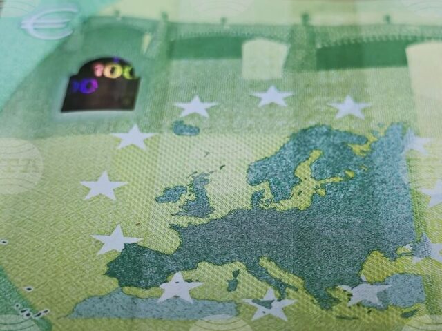 Кредитирането в еврозоната продължава да расте и през януари