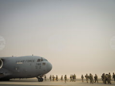 Кувейт съобщи, че трима военнослужещи са ранени при атаката срещу авиобазата „Али ас Салем“