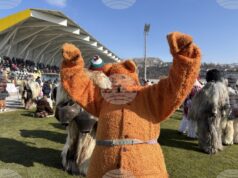 Кукери от цялата страна участват в празник за Сирни заговезни в град Костенец