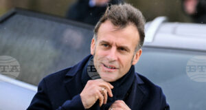 Макрон заяви, че подновяването на диалога с Путин е в процес на подготовка