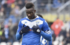 Марио Балотели е бил обиждан на расистка основа по време на мач в Дубай