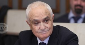 Модернизацията на Българската армия не е спряла, но в удължения бюджет няма средства за заплащане на текущите проекти, каза Атанас Запрянов