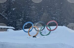 Мъжкият квартет в биатлона и състезателката на фигурно пързаляне Александра Фейгин ще участват днес на Олимпиадата в Милано-Кортина