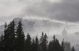 На много места все още има лавинна опасност, съобщиха от Планинската спасителна служба на БЧК