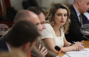 Над 300 жалби да подадени към КЕВР за високи сметки за ток, каза председателят на енергийния регулатор Пламен Младеновски