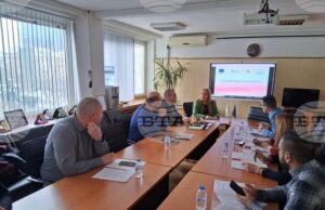 Началникът на РУО в София-град д-р Елеонора Лилова обсъди с представители на МВР нов проект за привличане на учениците в училище