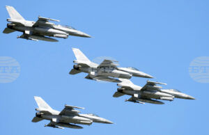 ОБНОВЕНА
                                                                                                Летищата в Люблин и Жешов в Полша отново работят, след като бяха временно затворени заради руските удари по Украйна