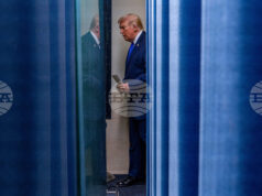 ОБНОВЕНА Тръмп обяви увеличение на временната глобална митническа ставка до 15 на сто